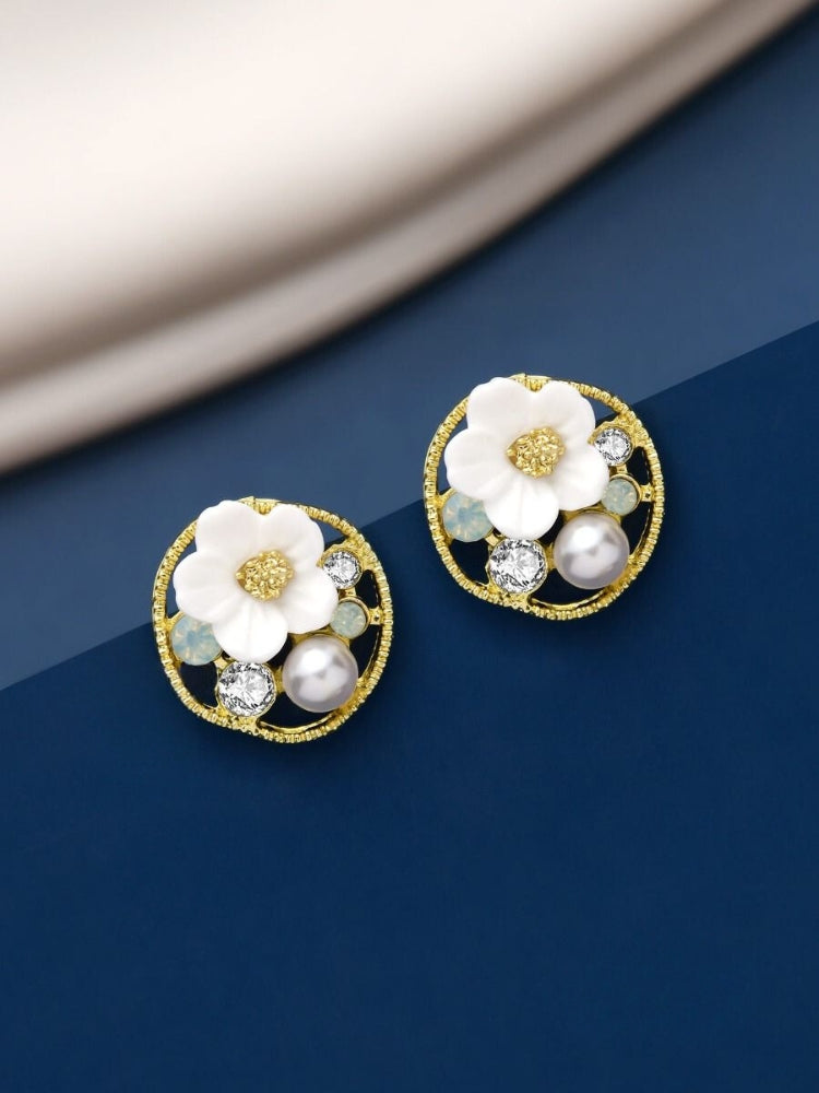 Korean Style Minimalist Lilli Pearl Flower Studs with Golden Mesh – Effortless Elegance